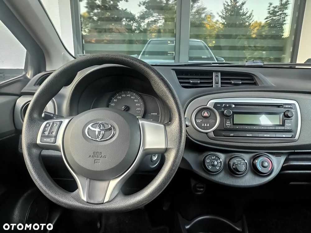 Toyota Yaris - 13