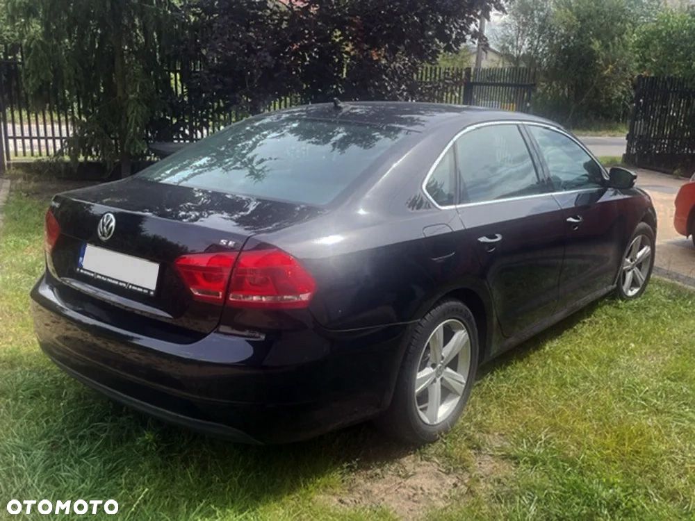 Volkswagen Passat - 10