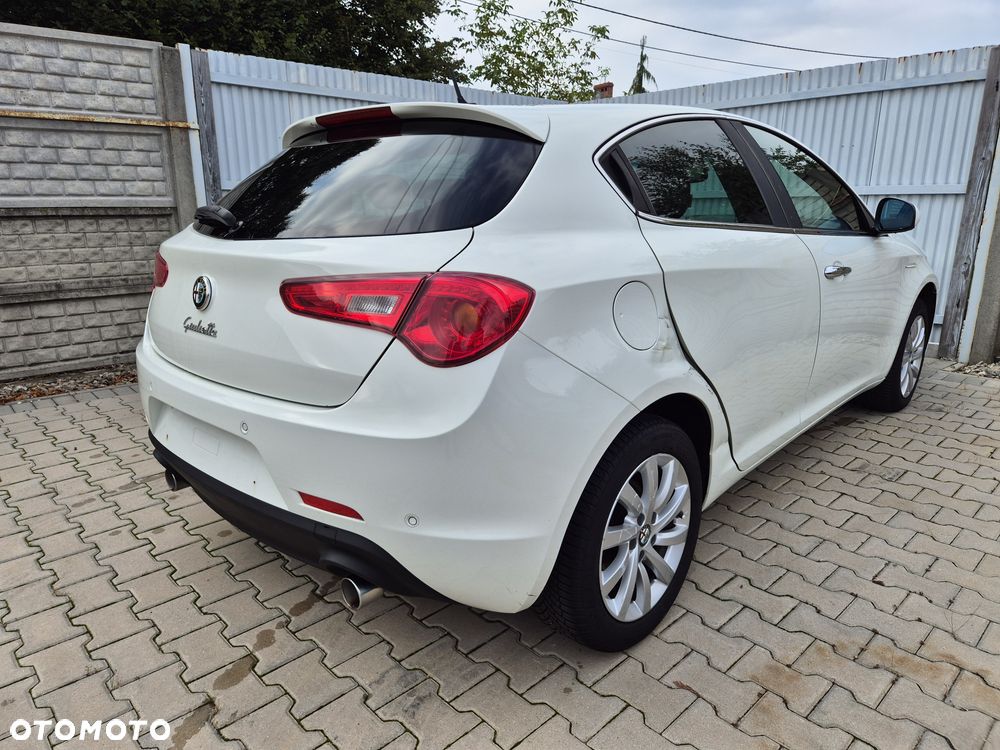 Alfa Romeo Giulietta 2.0 JTDM 16V TCT Turismo - 5