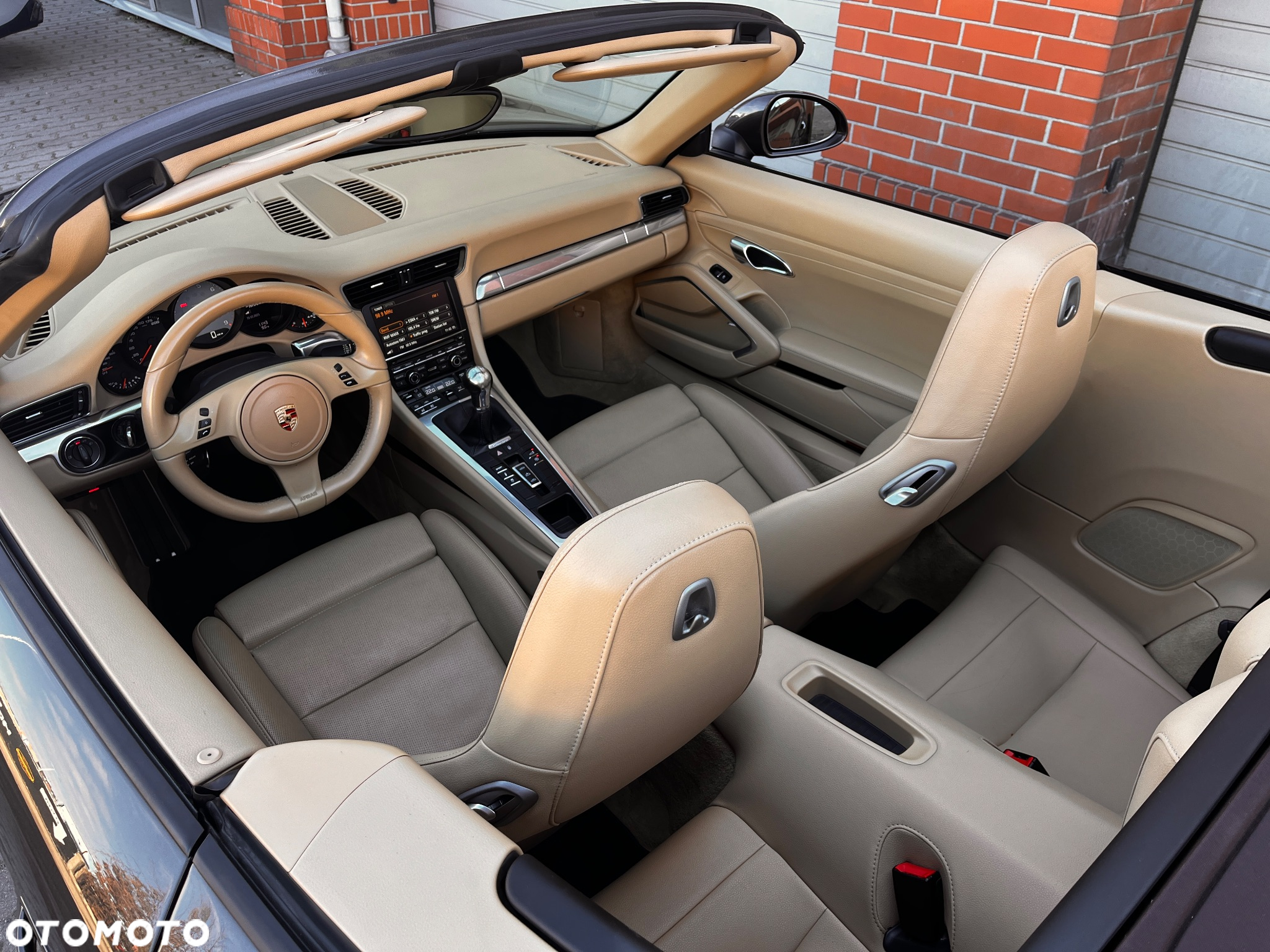 Porsche 911 Carrera S Cabrio - 24