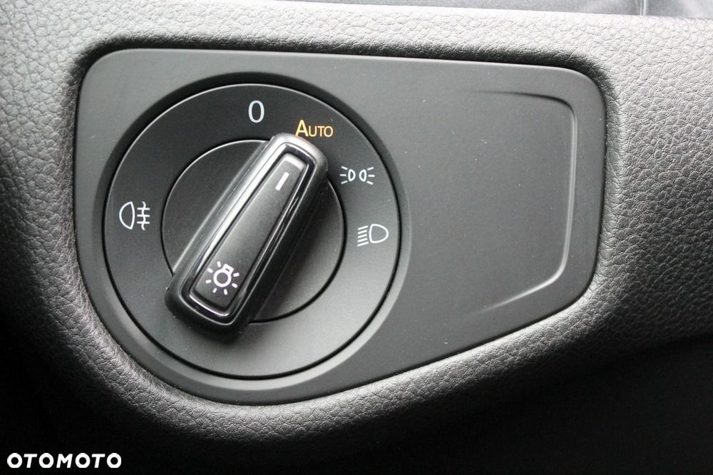 Volkswagen Golf 1.0 TSI BlueMotion Trendline - 21