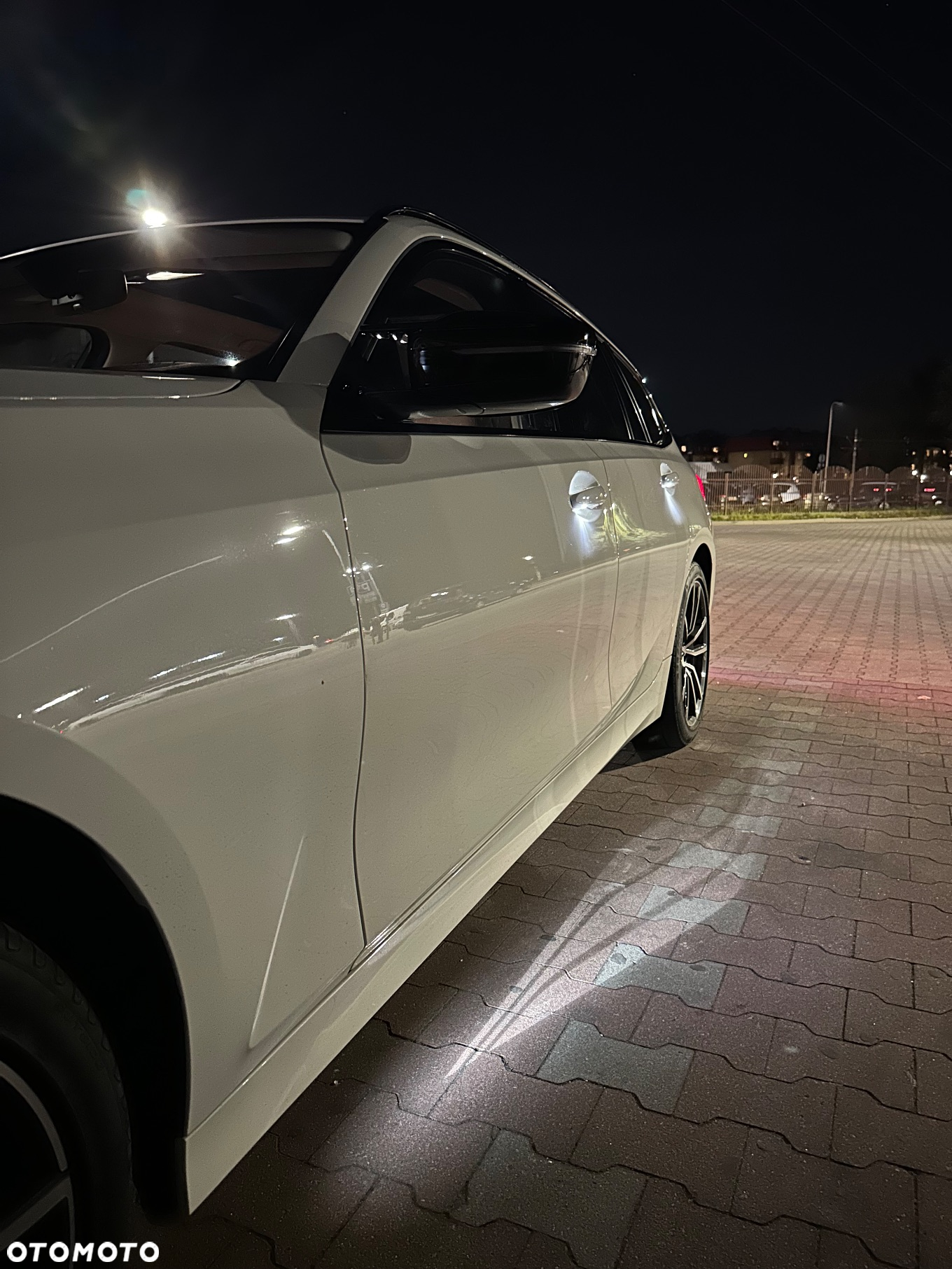 BMW Seria 3 320d Touring Luxury Line - 37
