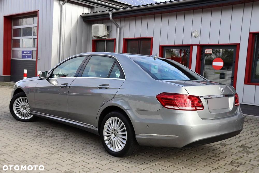 Mercedes-Benz Klasa E 200 CDI Elegance - 14