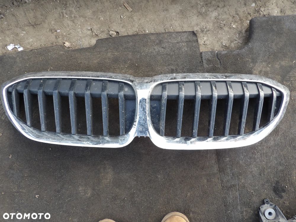 BMW - G20,G21 - NERKI , GRILL , ATRAPA - 192976-10 - 1