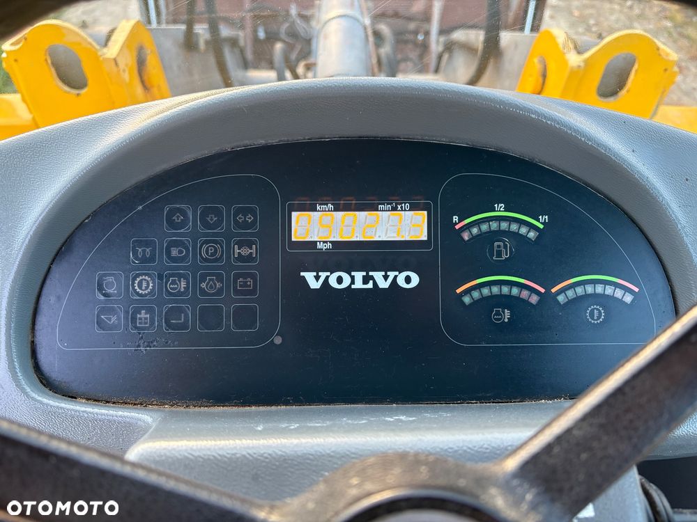 Volvo L30 - 11