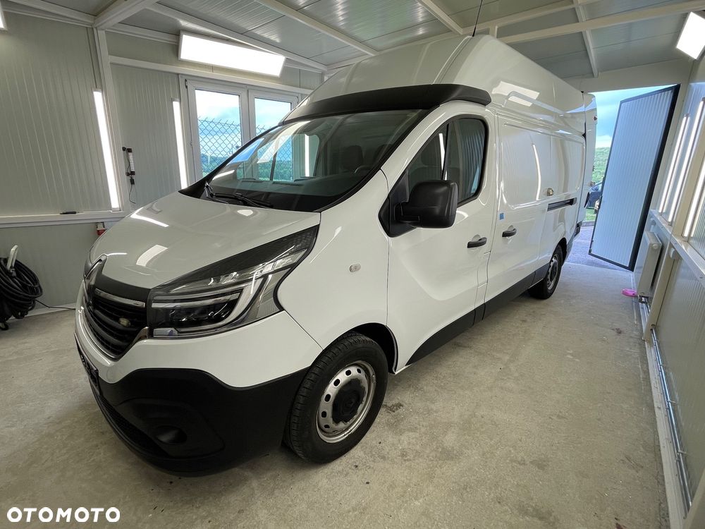 Renault Trafic - 2