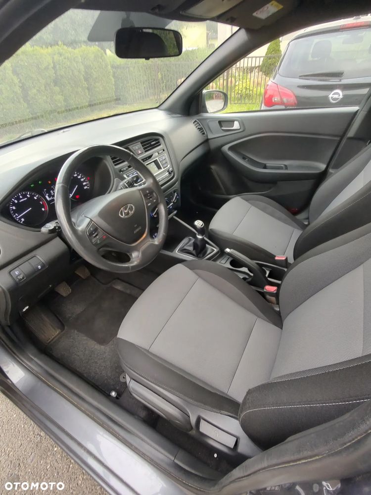 Hyundai i20 1.2 Passion - 20