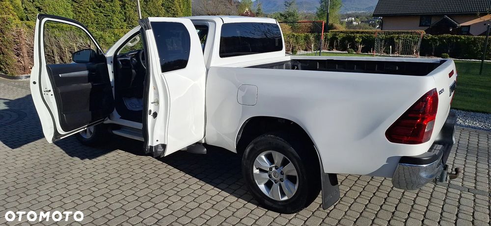 Toyota Hilux 4x4 Extra Cab Duty Comfort - 18