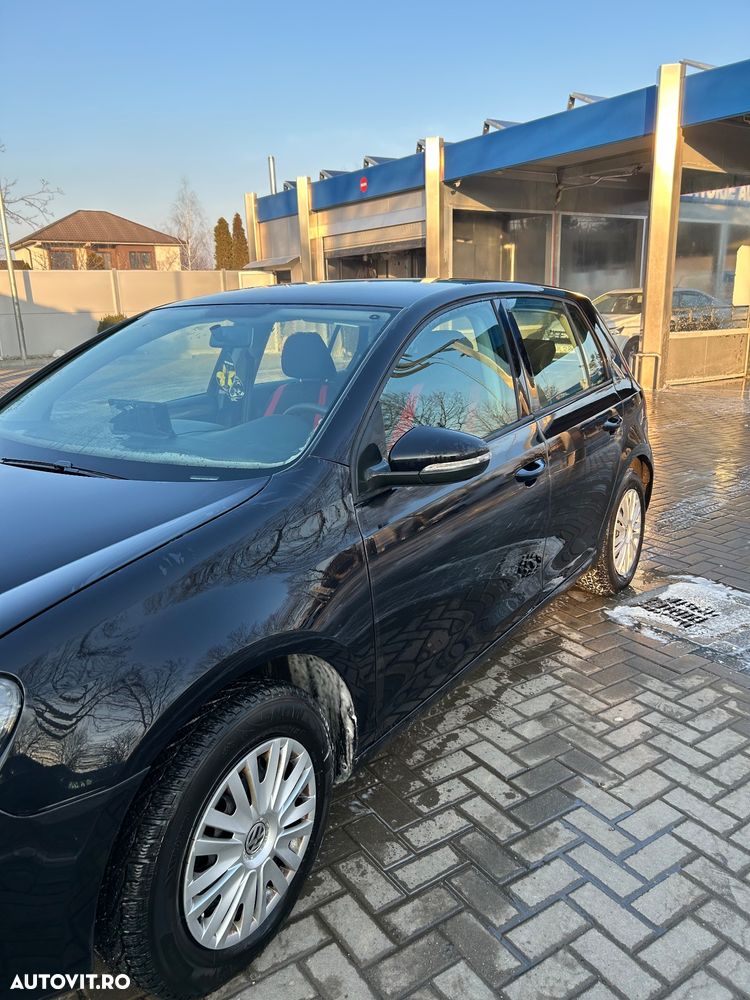 Volkswagen Golf - 11