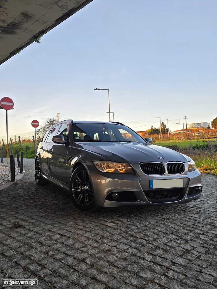 BMW 320 d Touring Auto - 13