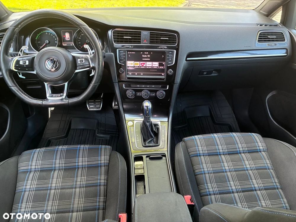 Volkswagen Golf 1.4 GTE Plug-In-Hybrid DSG - 18