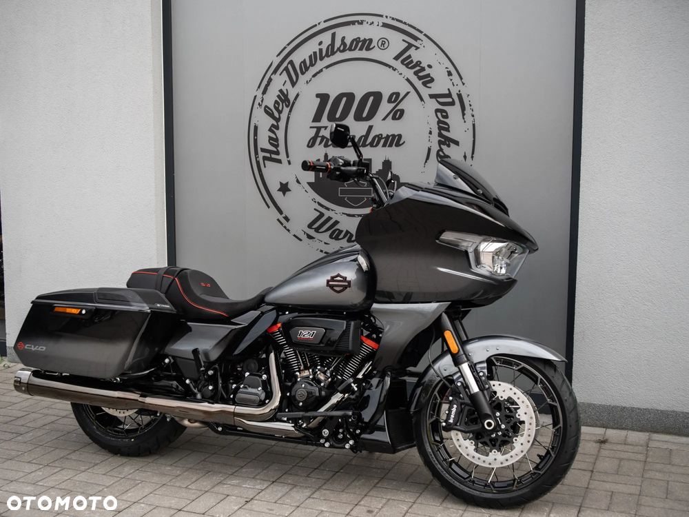Harley-Davidson Touring Road Glide - 3