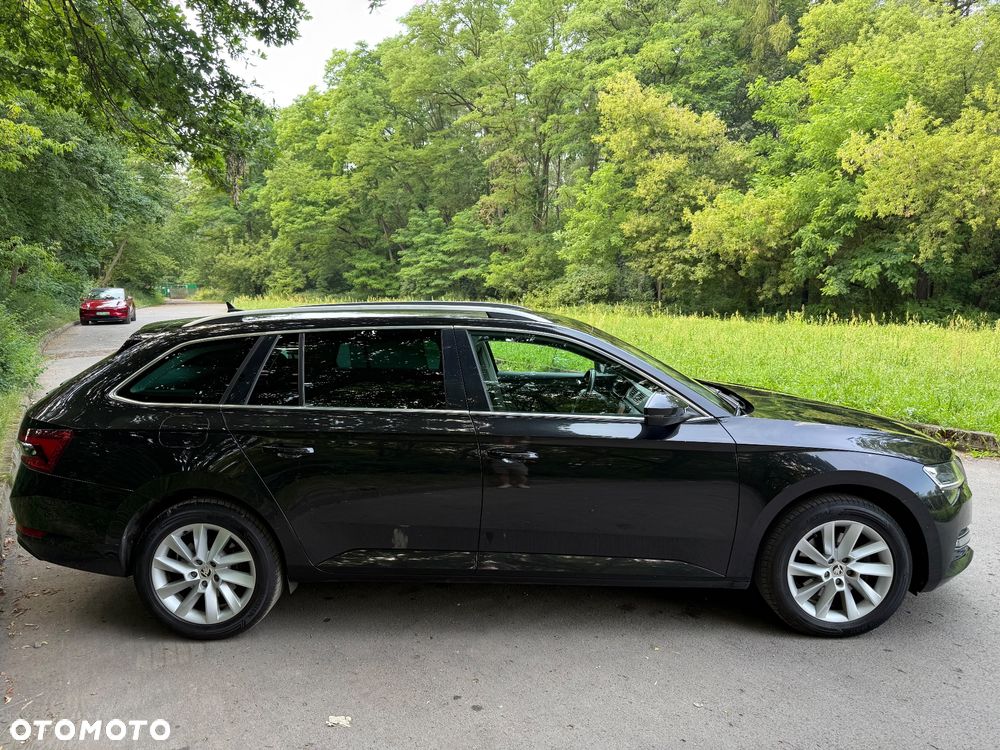 Skoda Superb 2.0 TDI SCR 4x4 Style DSG - 5