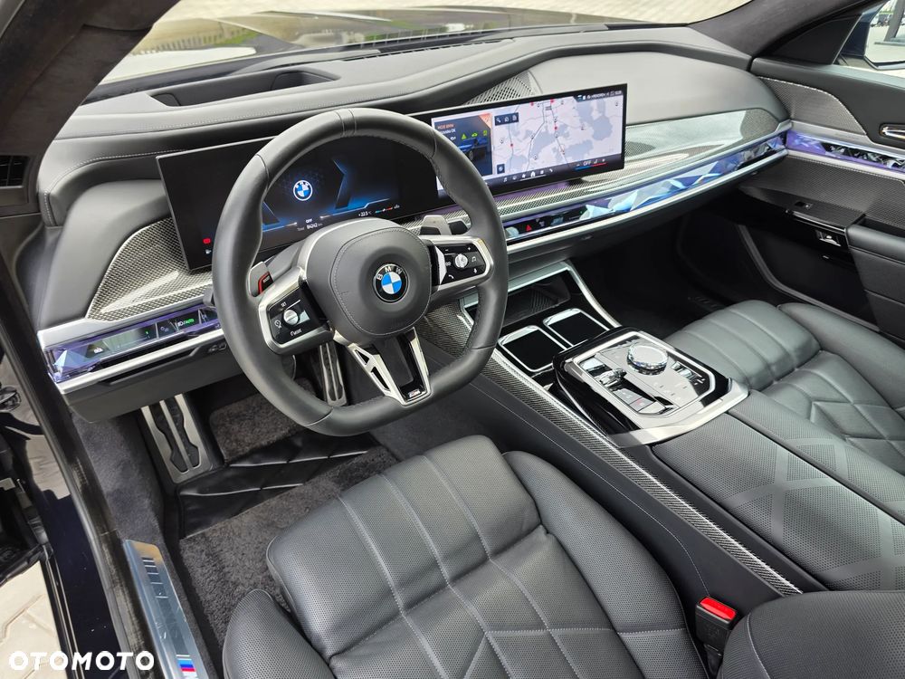BMW Seria 7 740d xDrive mHEV sport - 27
