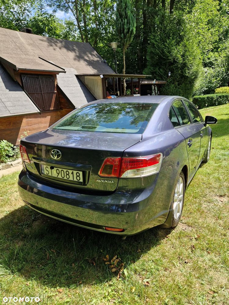 Toyota Avensis 1.8 Premium - 5