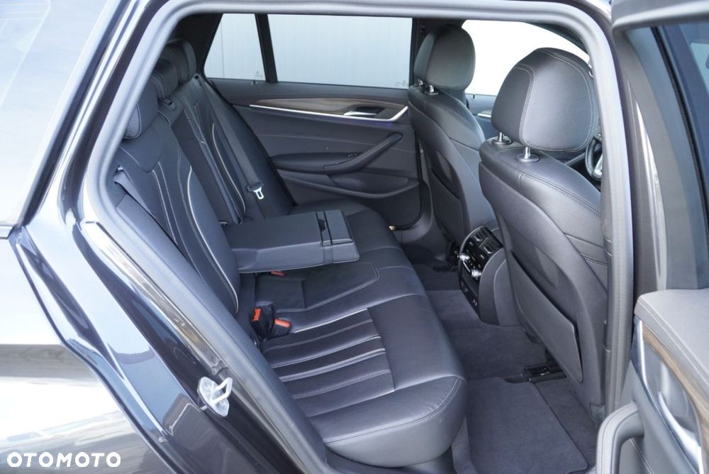 BMW Seria 5 520d Sport Line sport - 12