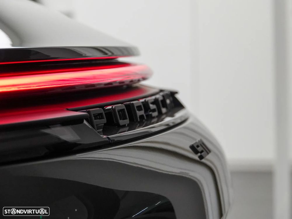 Porsche 911 (992) - 16