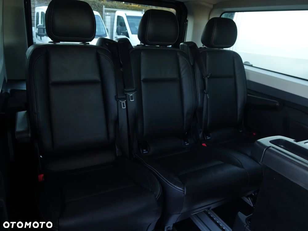Renault Trafic Grand 1.6 dCi - 22