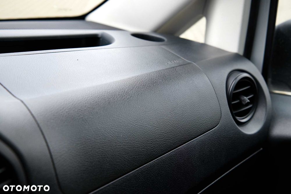 Mercedes-Benz Vito Long - 32