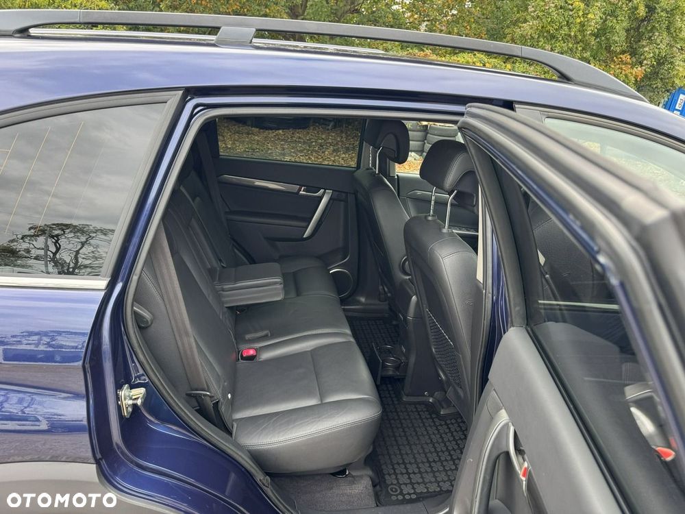 Chevrolet Captiva 2.0 4WD 7 Sitzer Automatik LT Exclusive - 18