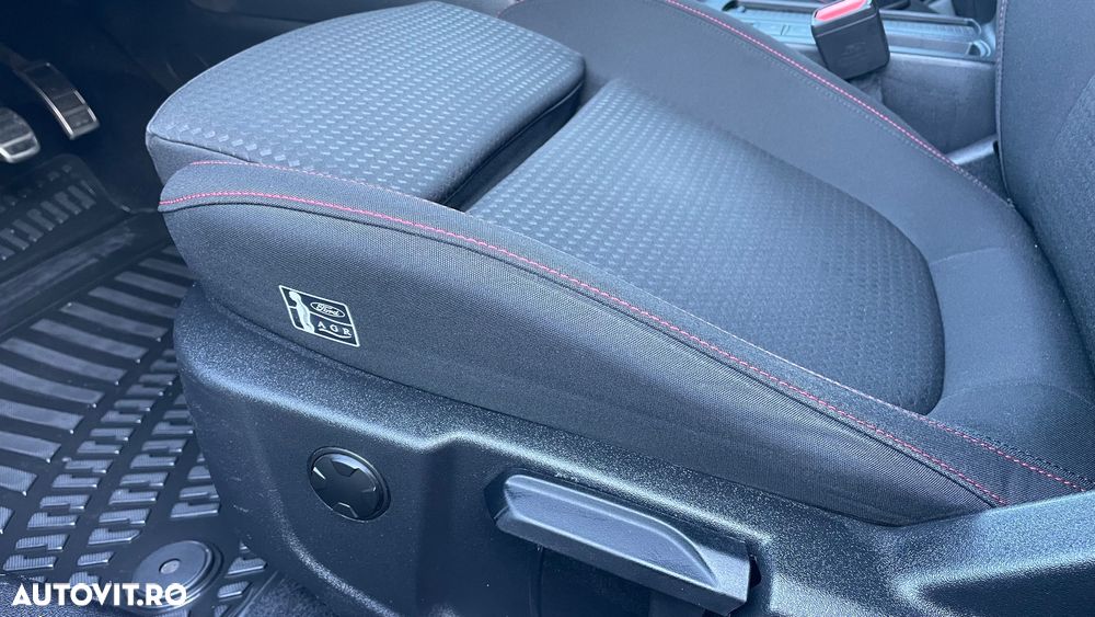 Ford Focus 1.0 EcoBoost Start-Stopp-System ST-LINE - 15