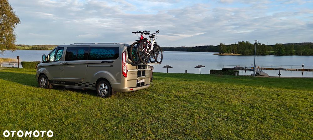Ford Tourneo Custom - 11