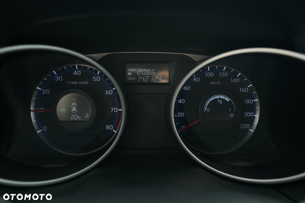 Hyundai ix35 - 23