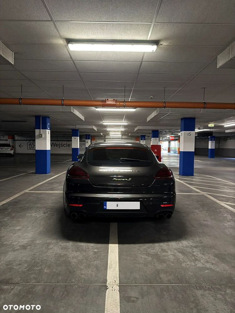 Porsche Panamera - 2