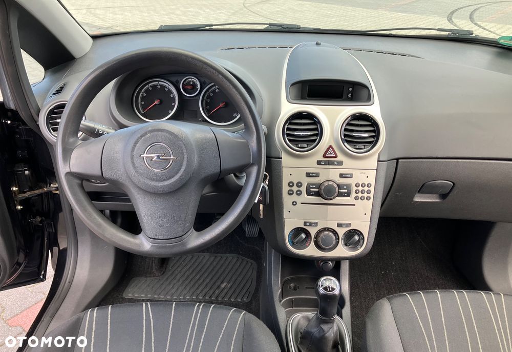 Opel Corsa 1.4 16V - 13