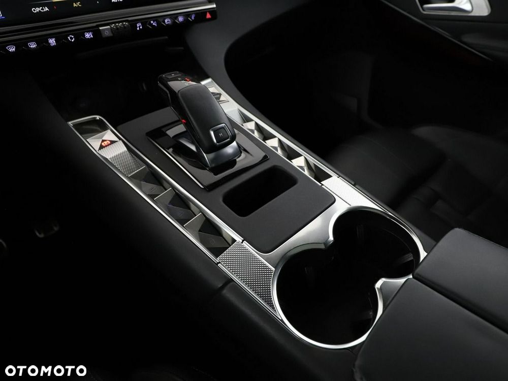 DS Automobiles DS 7 Crossback - 30