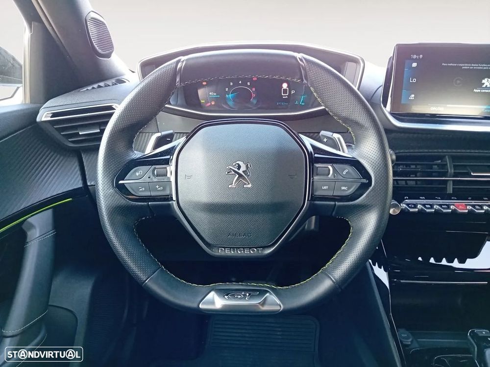 Peugeot 2008 1.2 PureTech Active EAT8 - 13