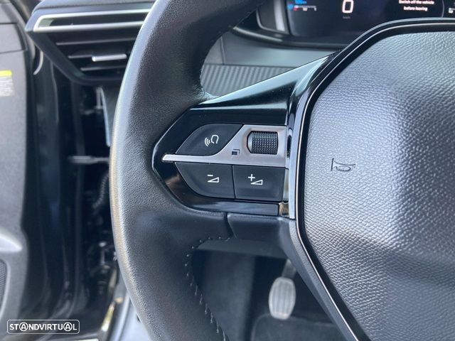 Peugeot 208 1.2 PureTech Allure - 16