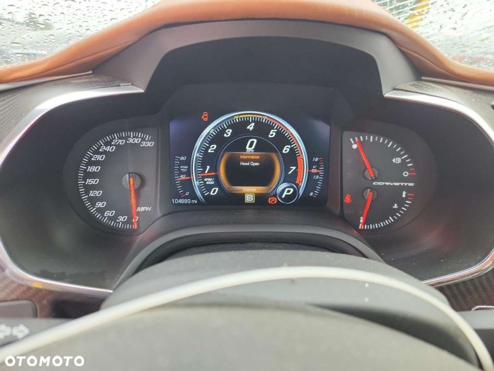 Chevrolet Corvette - 11