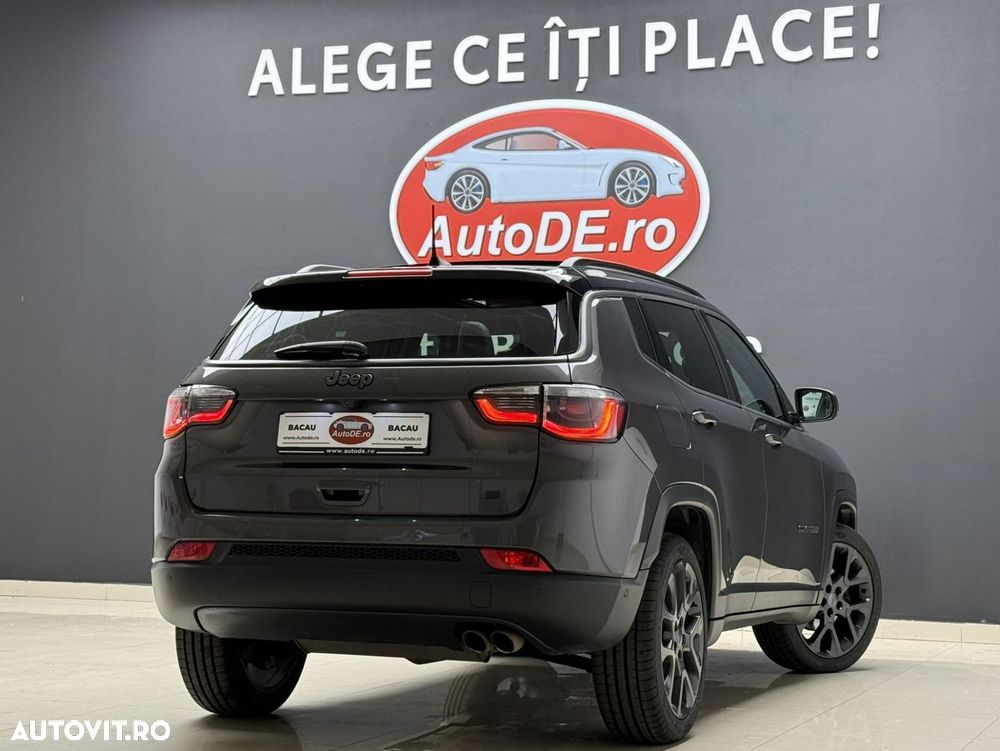 Jeep Compass - 4