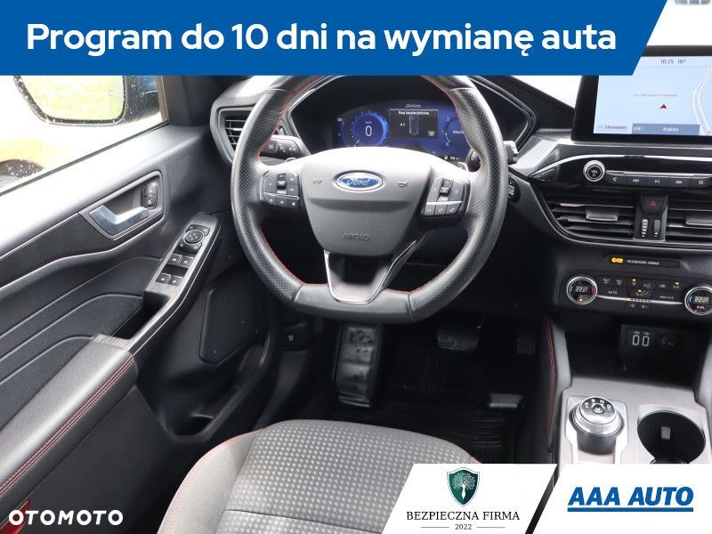 Ford Kuga - 9