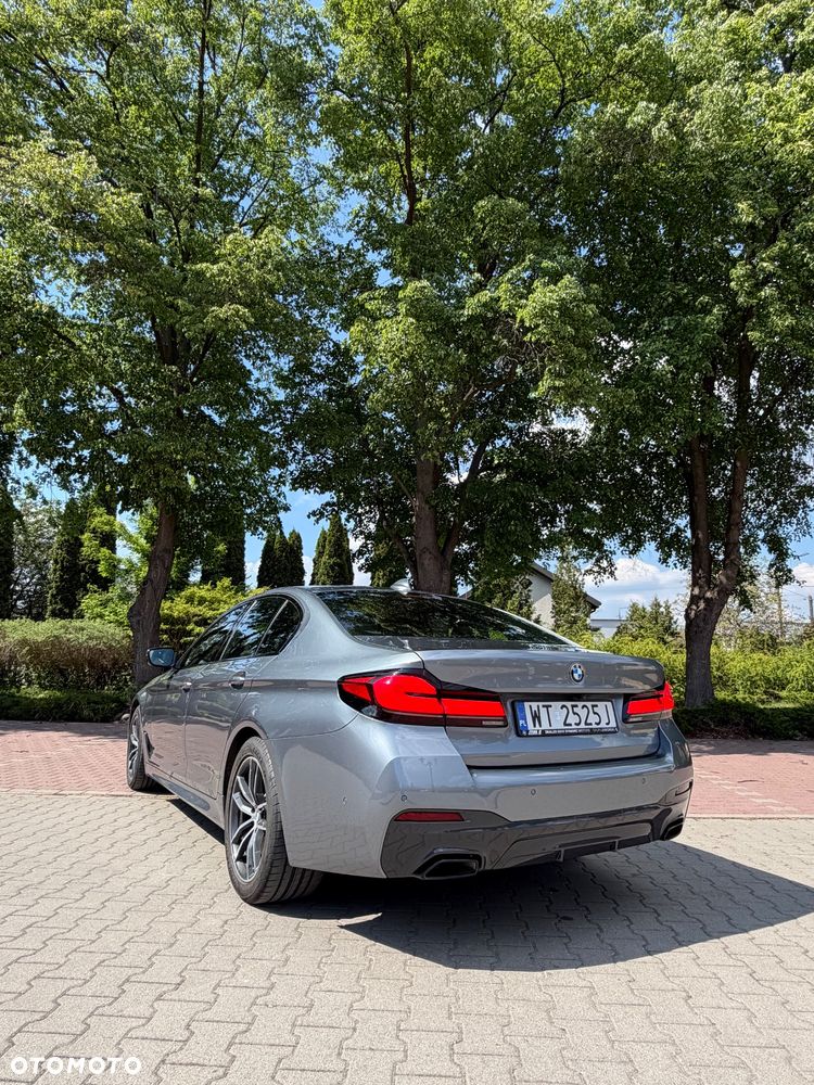BMW Seria 5 520d xDrive mHEV M Sport sport - 12