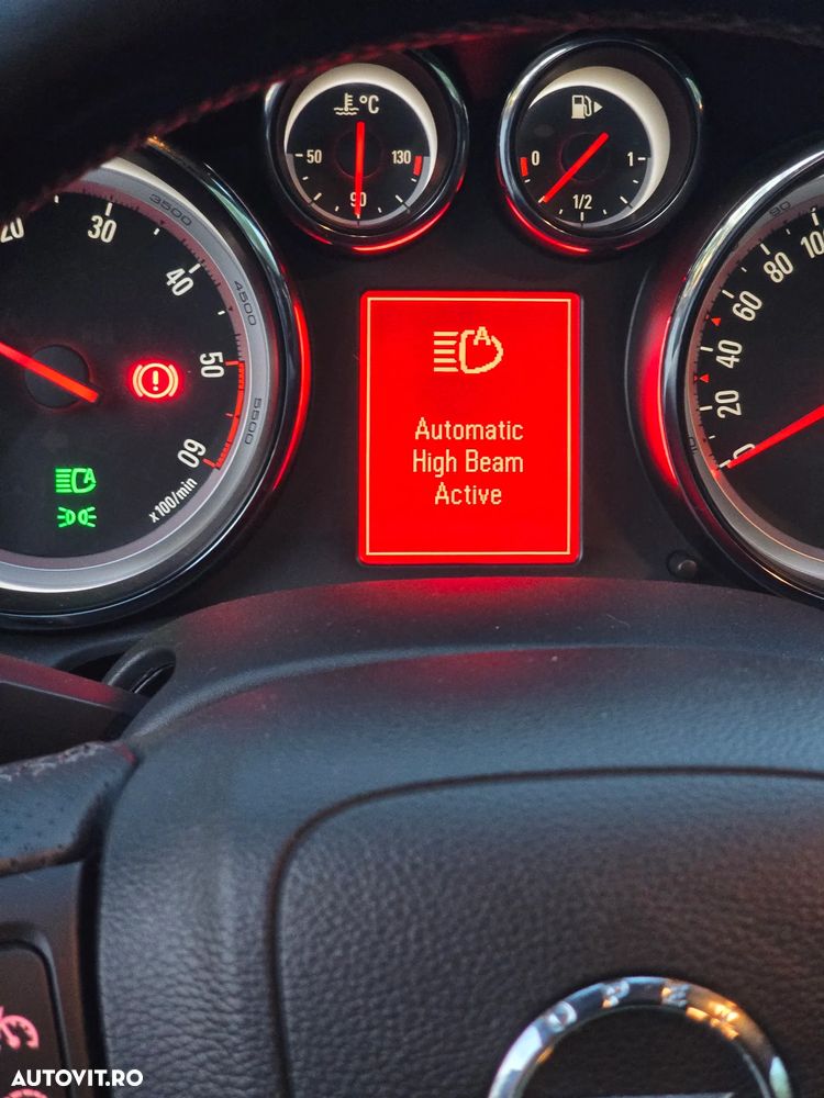 Opel Astra 1.6 D Start/Stop Excite - 12