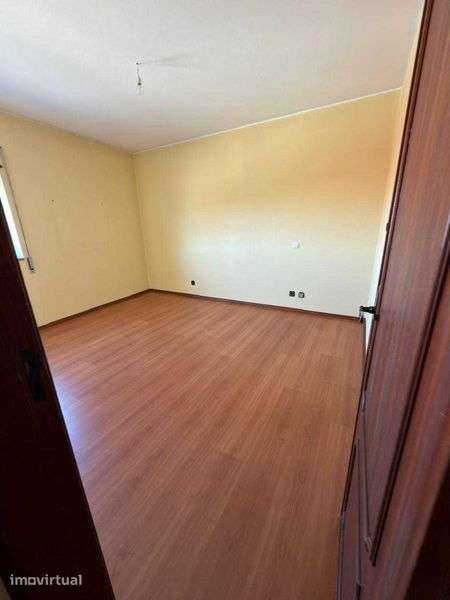 Apartamento T3 Arrendamento - Vieira de Leiria - Grande imagem: 5/10