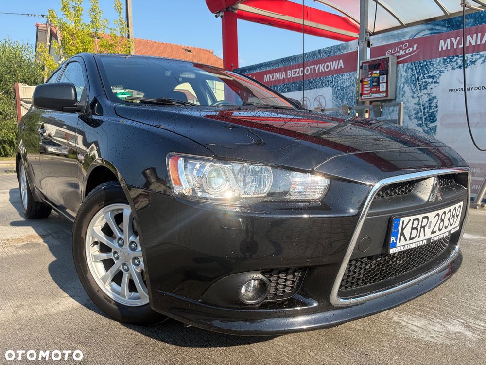 Mitsubishi Lancer 1.6 Invite - 3