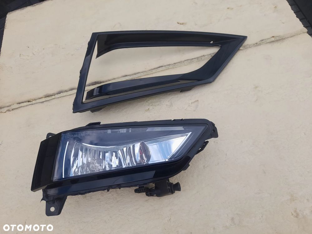 SKODA FABIA IV 6VA HALOGEN PRAWY+RAMKA KRATK - 2