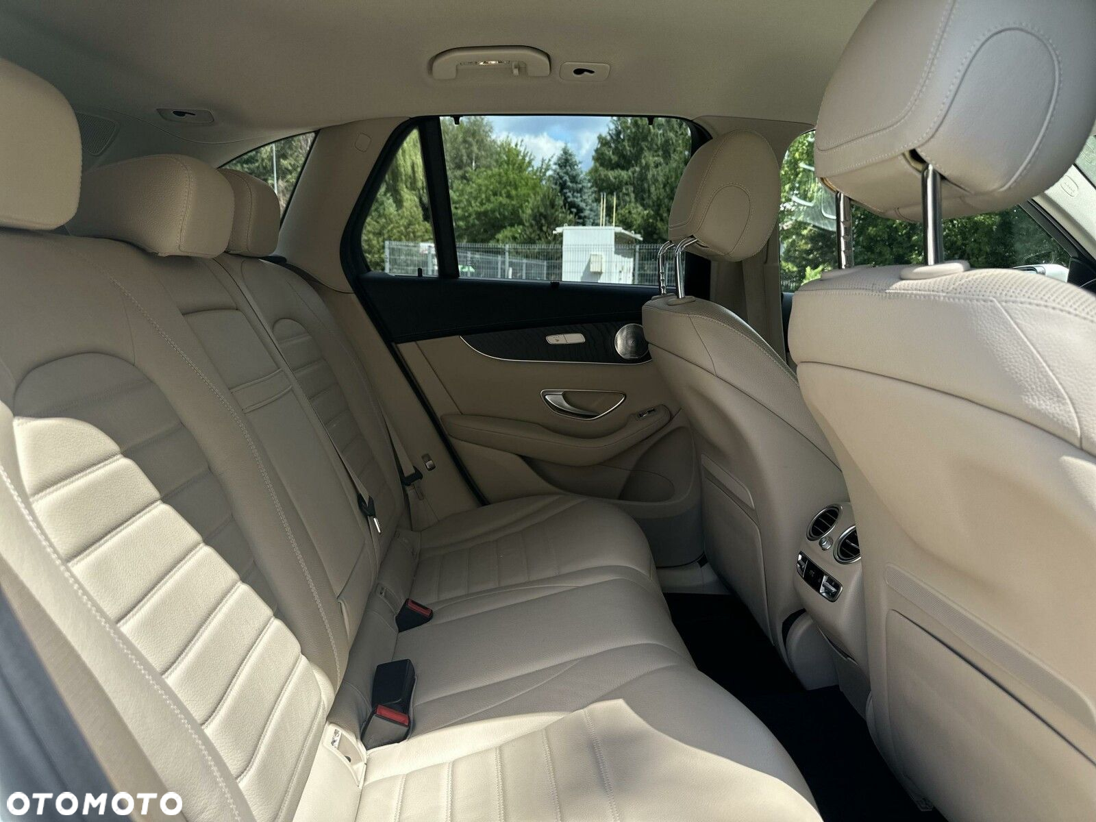 Mercedes-Benz GLC 250 4-Matic - 20