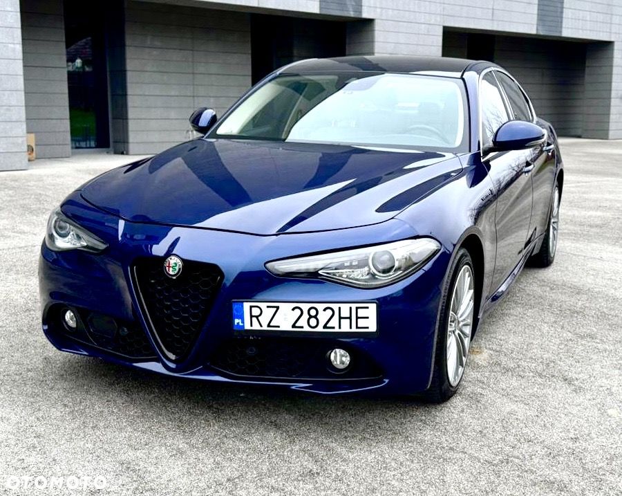 Alfa Romeo Giulia 2.0 Turbo 16V AT8-Q4 Veloce Ti - 3