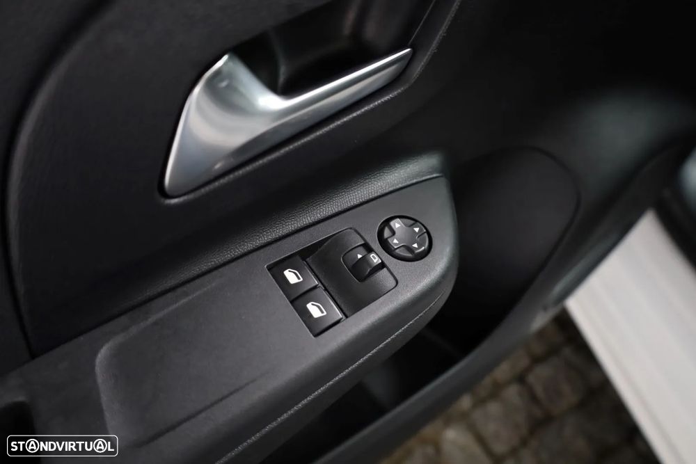 Opel Corsa 1.2 Business - 33