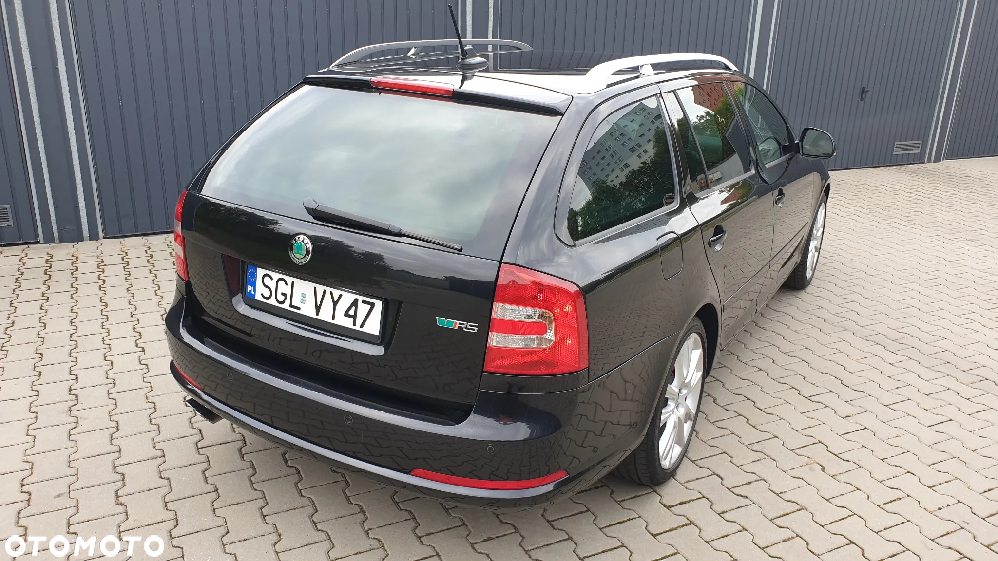 Skoda Octavia Combi 2.0 TDI DPF DSG RS - 8