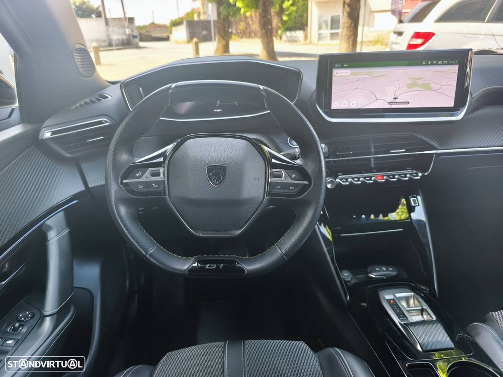 Peugeot e-2008 54 kWh GT - 19