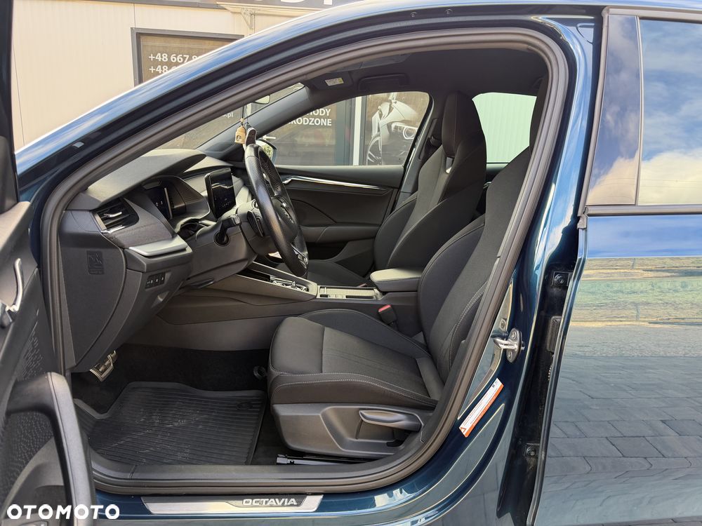 Skoda Octavia 2.0 TSI 4x4 Sportline DSG - 19