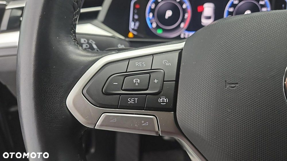 Volkswagen Arteon 2.0 TSI Essence DSG - 23