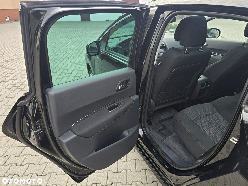 Peugeot 3008 - 15