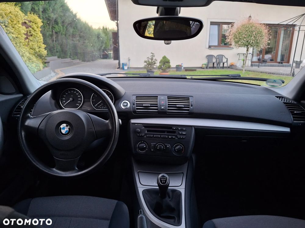 BMW Seria 1 116i - 5