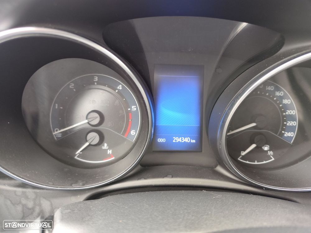 Toyota Auris Touring Sports 1.4 D-4D C.+P.Sport+Navi - 11